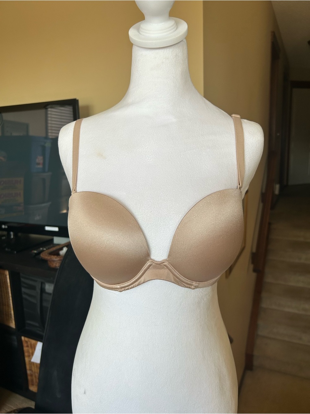 Nude Strapless Push up Plunge front Convertable Bra - 34D